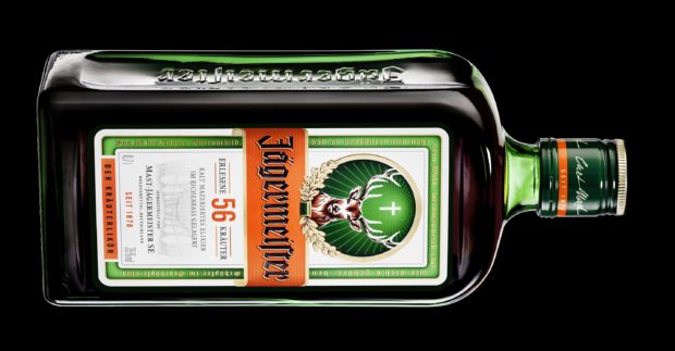 O-I vyrábí nové lahve pro Jägermeister