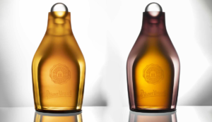 Skleněný unikát z Vysočiny: Pilsner Urquell představil novou jubilejní Aukční lahev
