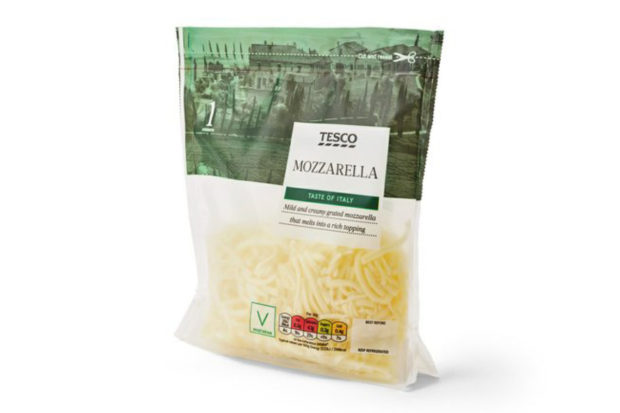 Obaly strouhaného sýra Tesco dostávají recyklovatelný redesign od Coverisu